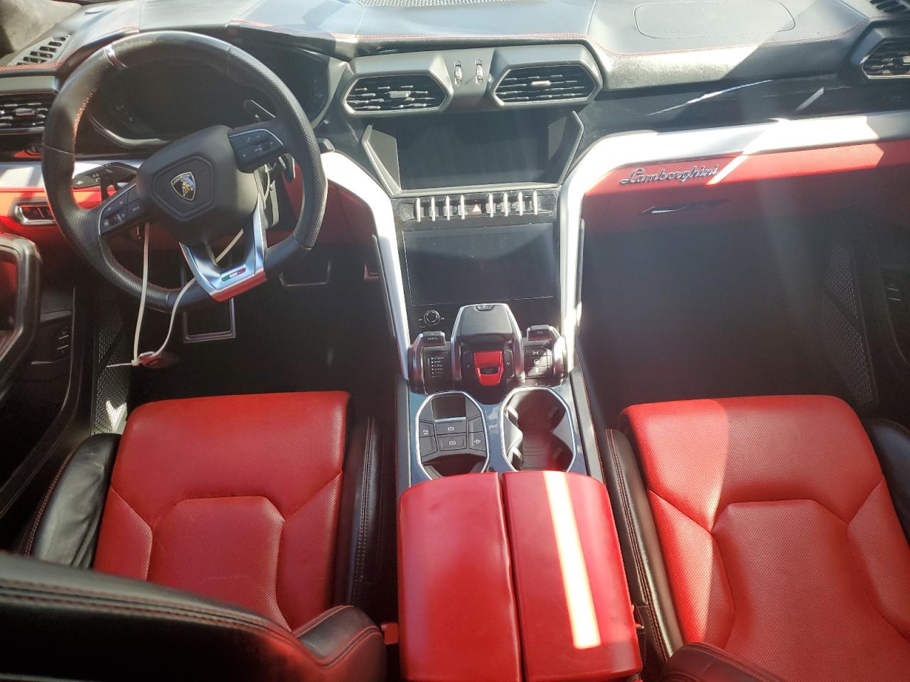 2019 Lamborghini Urus - Image 8