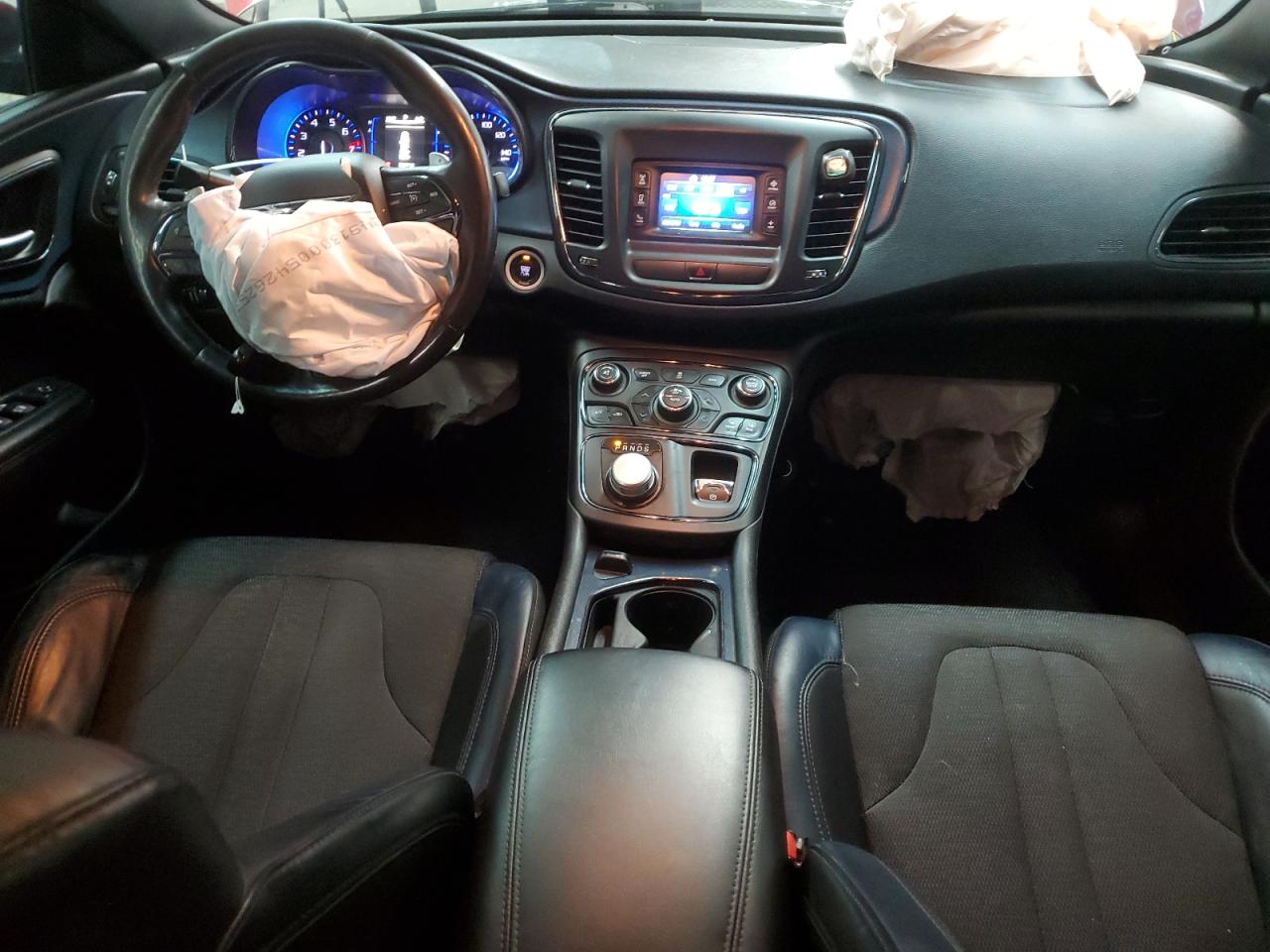 2015 Chrysler 200 - Image 8