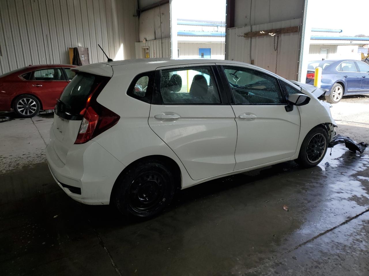 VIN 3HGGK5H41KM750747 2019 HONDA FIT no.3