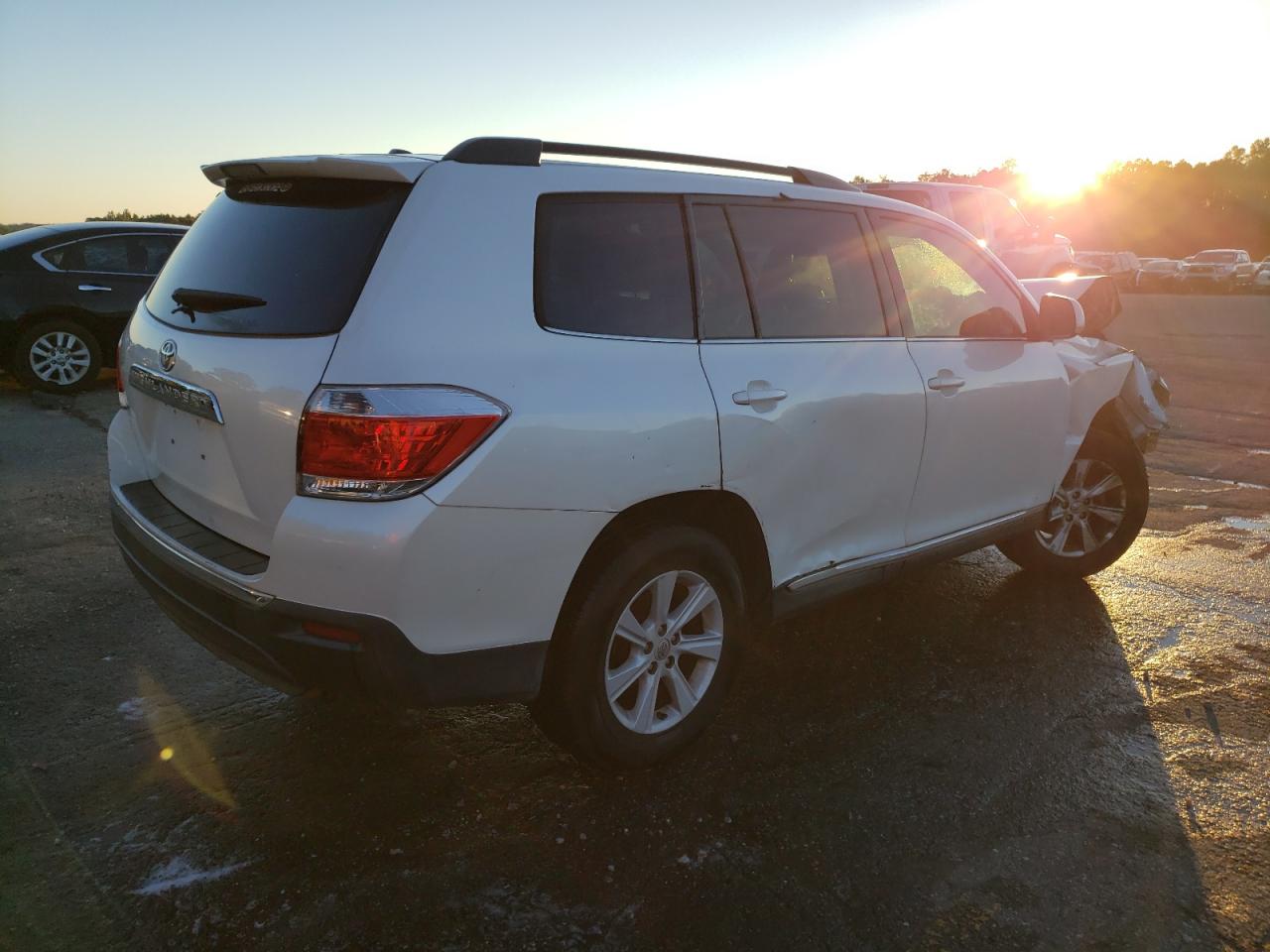 2012 Toyota Highlander - Image 3