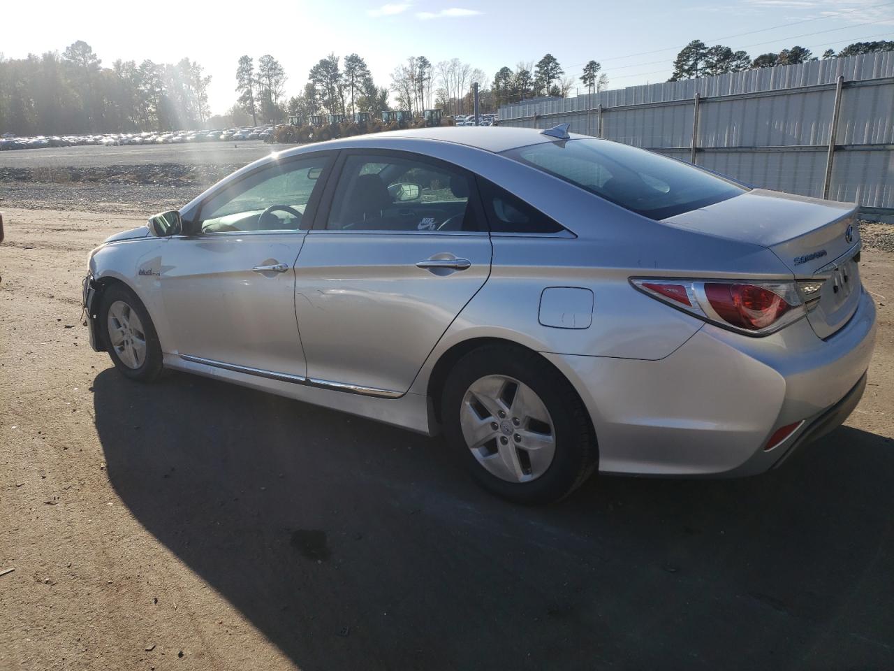 2012 Hyundai Sonata - Image 2