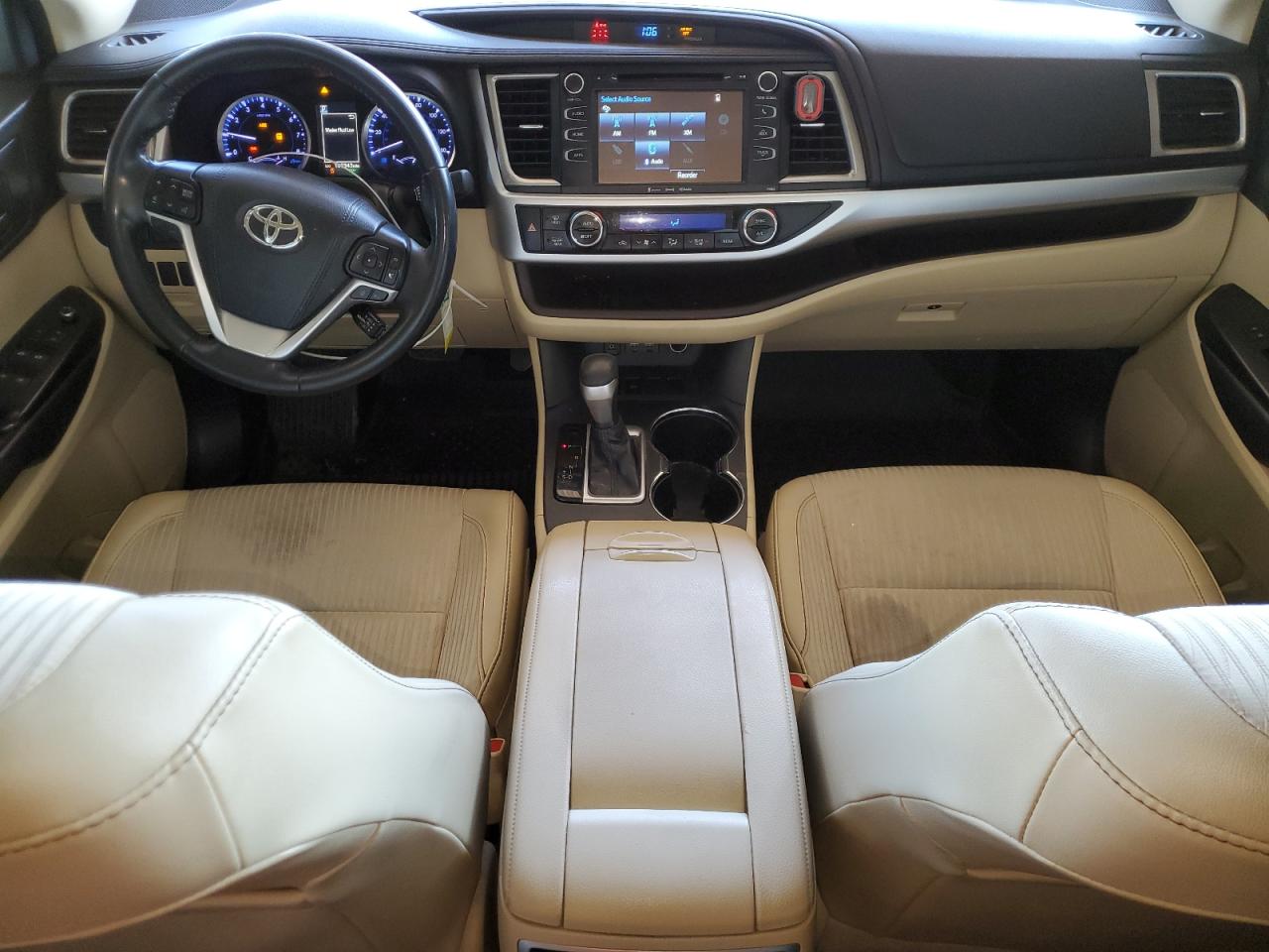 2019 Toyota Highlander - Image 8