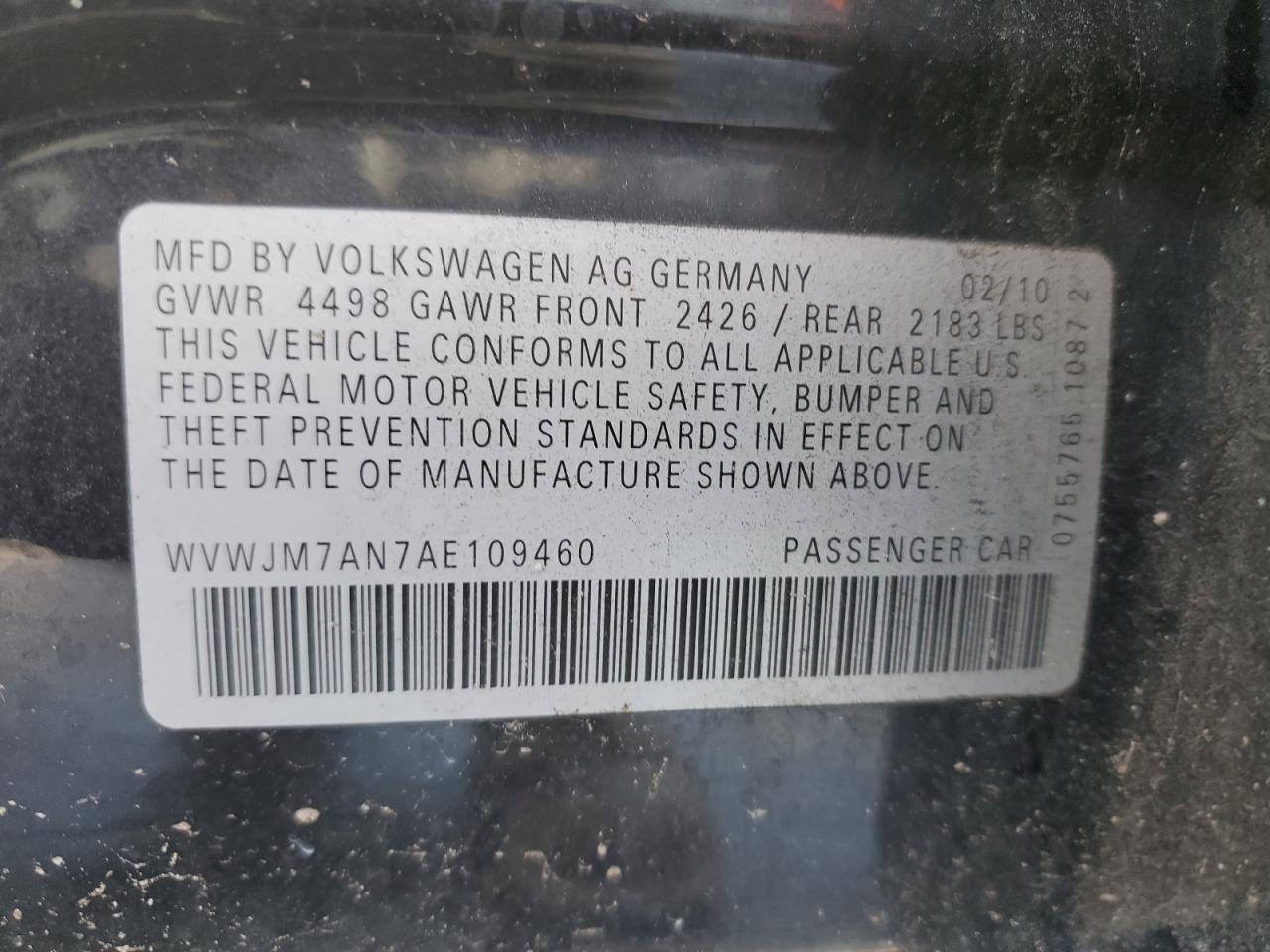 2010 Volkswagen Passat - Image 12