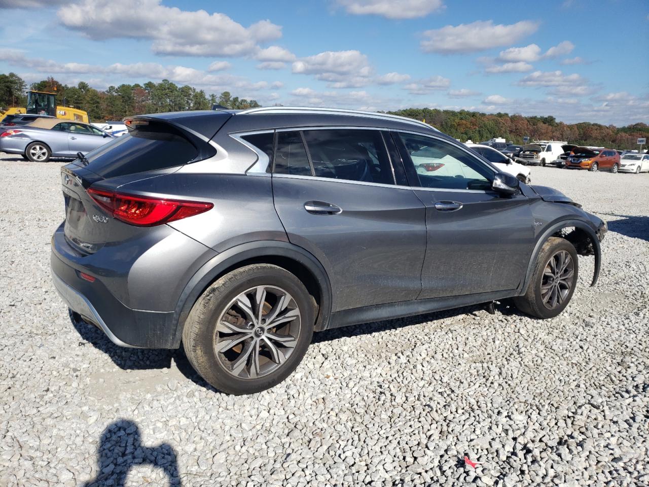 2017 Infiniti QX30 - Image 3