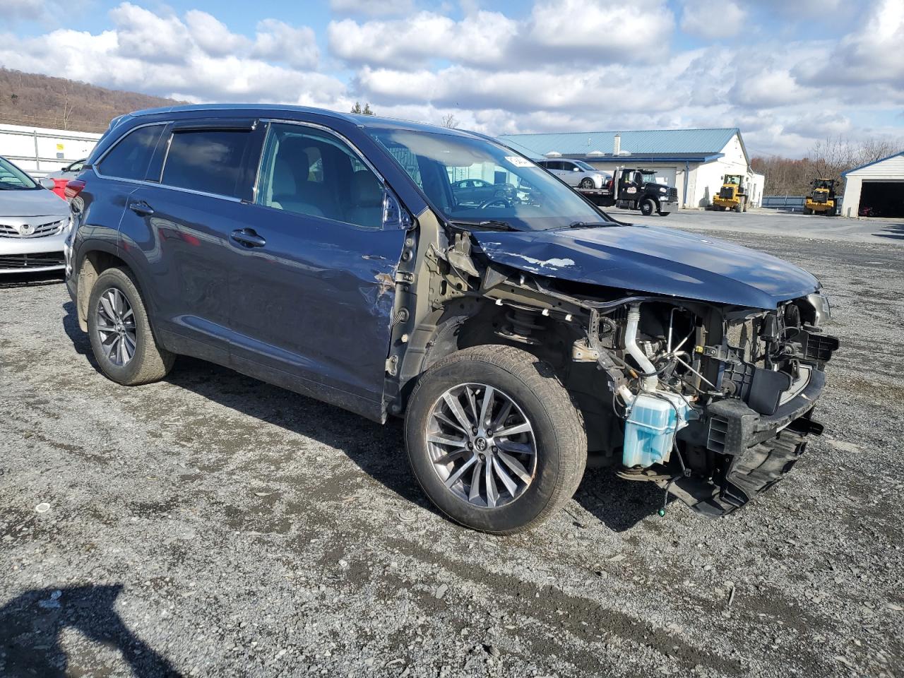 2018 Toyota Highlander - Image 4