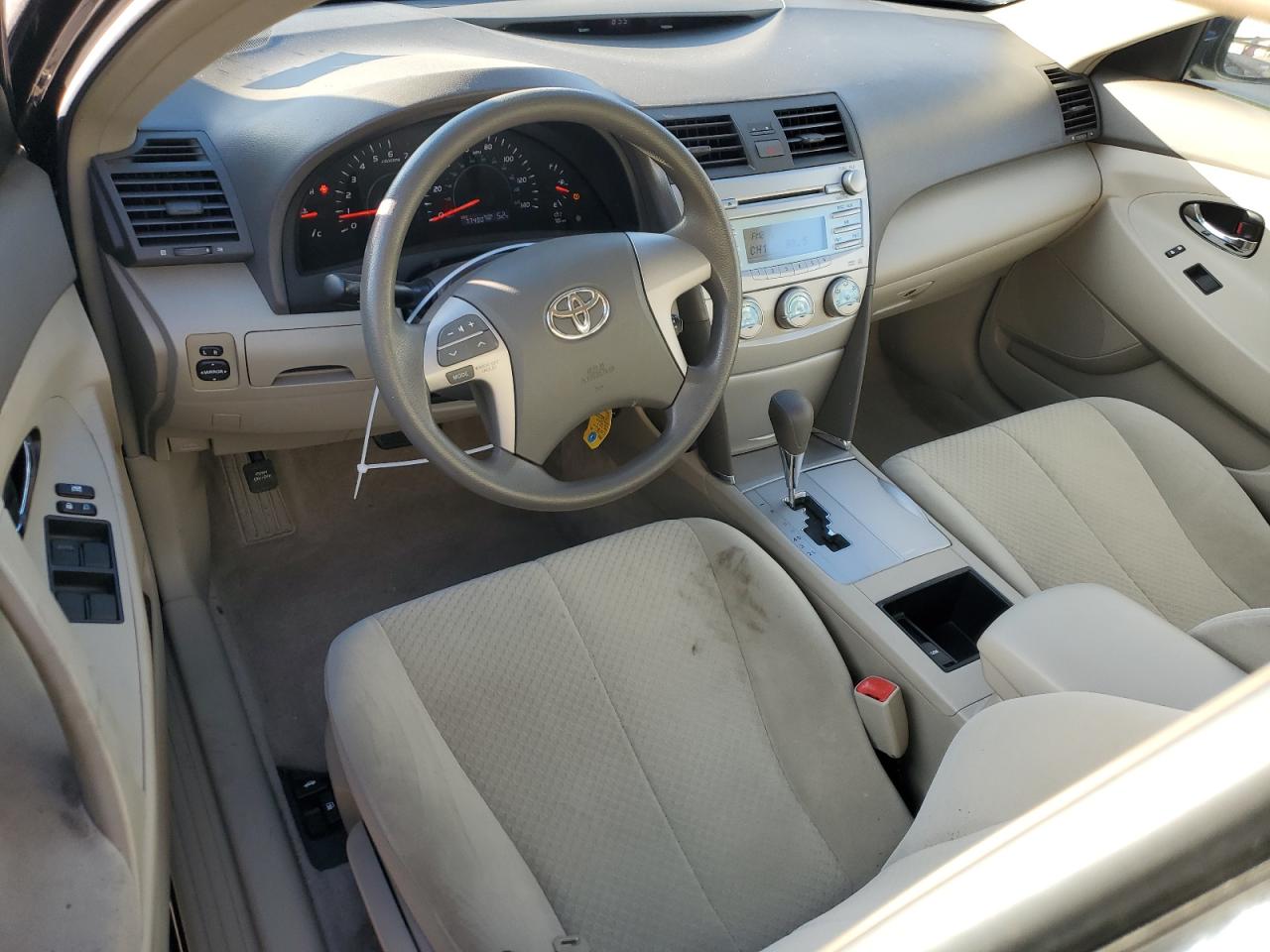 2009 Toyota Camry - Image 8