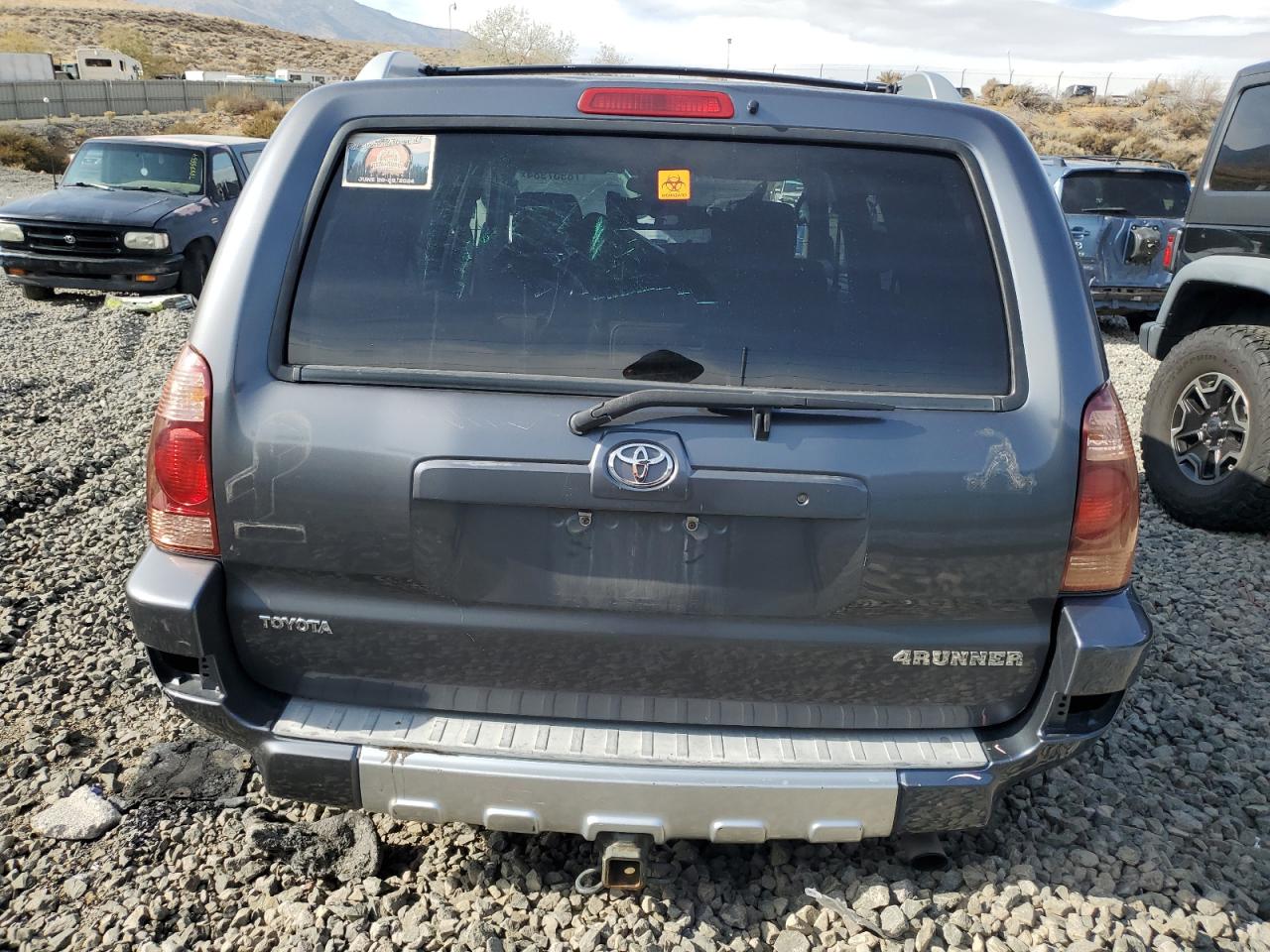 2005 Toyota 4Runner - Image 6