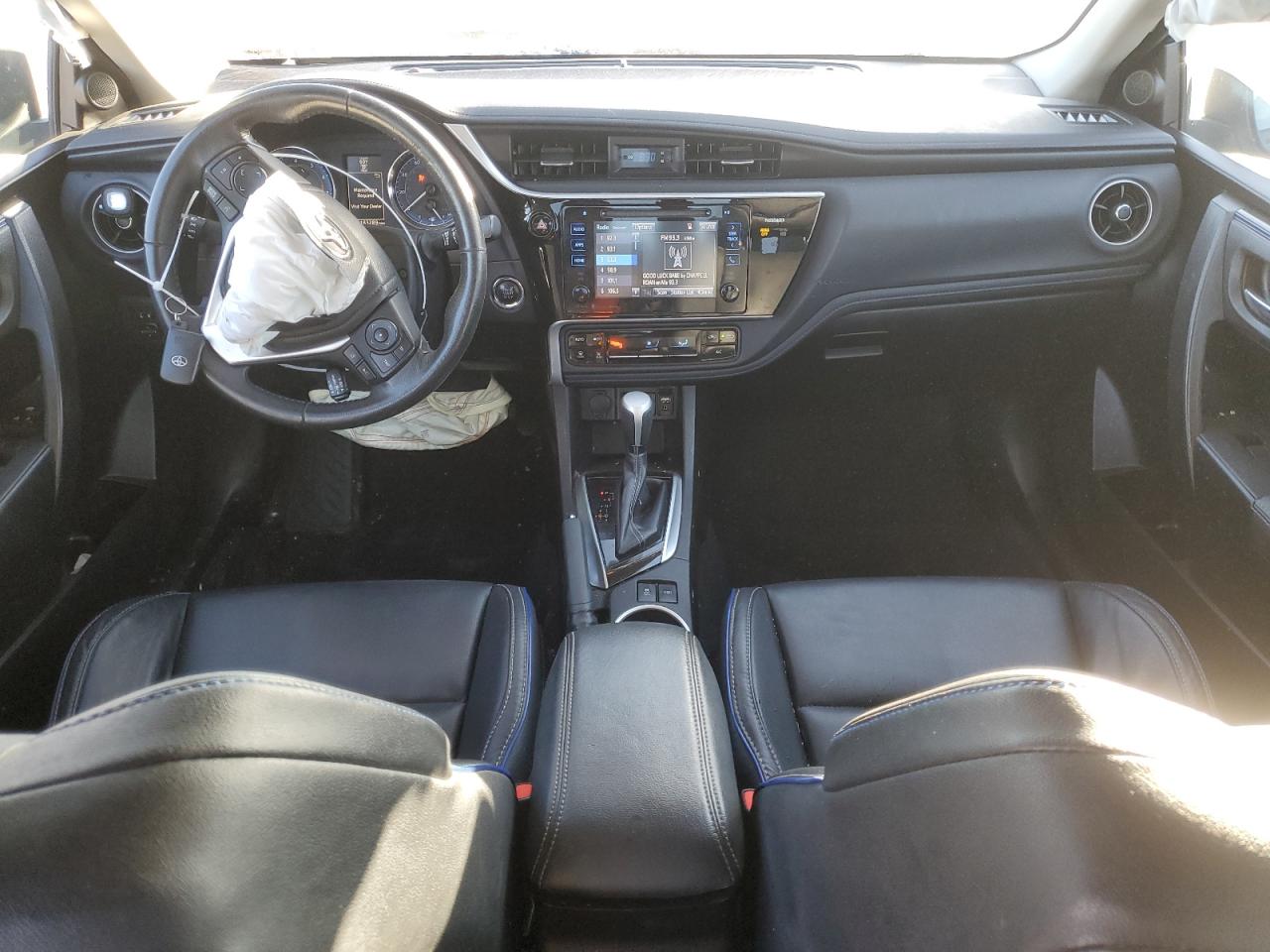 2017 Toyota Corolla - Image 8