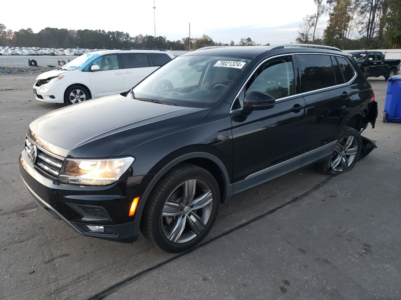 2020 Volkswagen Tiguan - Image 1