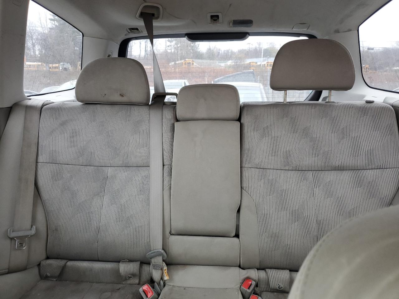 2010 Subaru Forester - Image 10