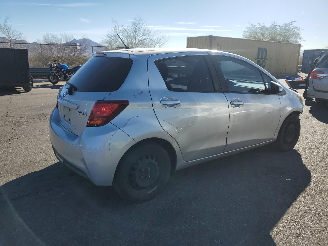 2015 Toyota Yaris - Image 3