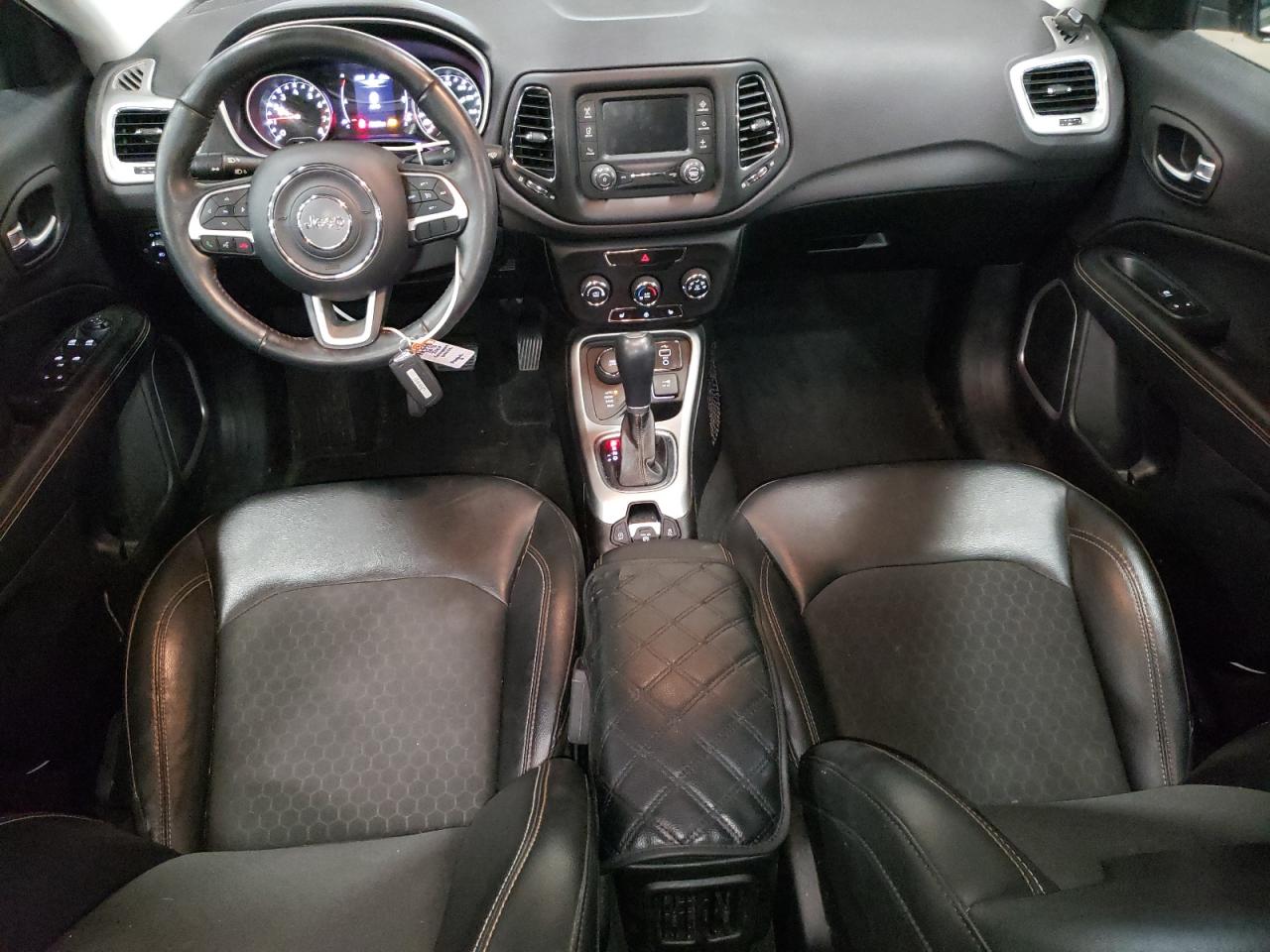 2018 Jeep Compass - Image 8