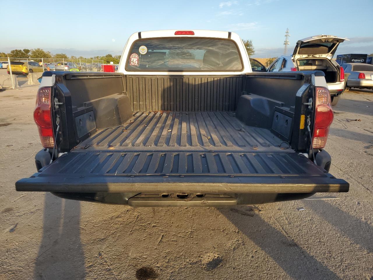 2015 Toyota Tacoma Access Cab VIN: 5TFTX4CN7FX059604 Lot: 81028264