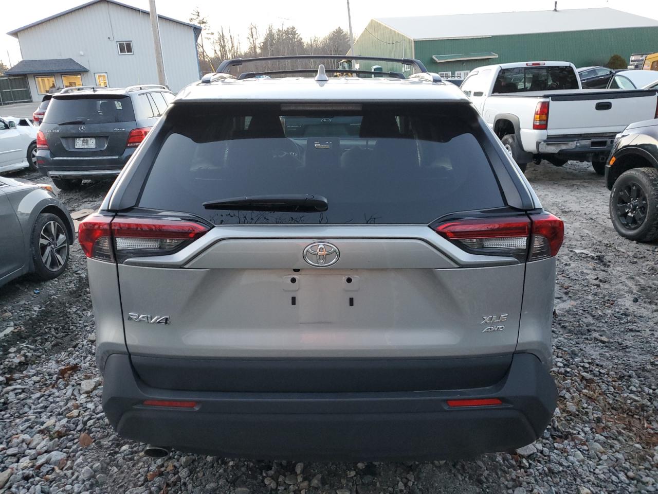 2022 Toyota RAV 4 - Image 6