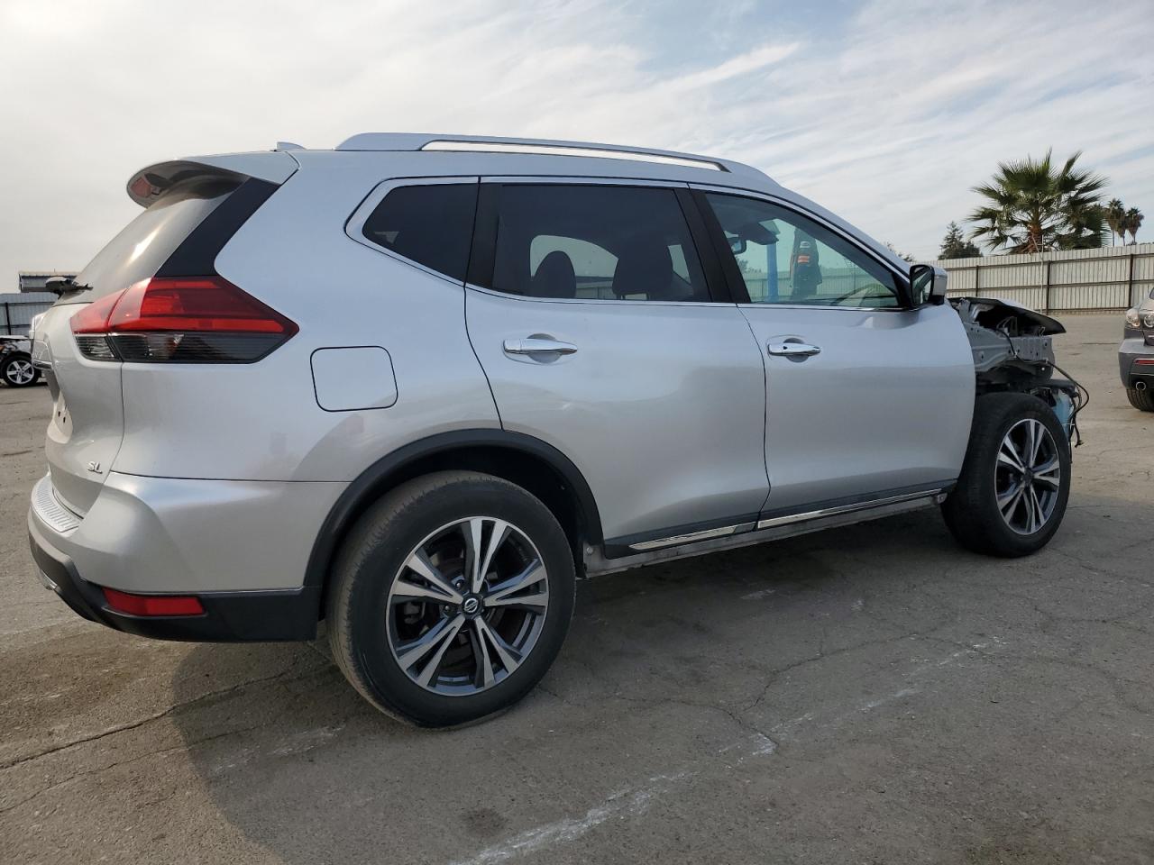 2017 Nissan Rogue S VIN: JN8AT2MT3HW383733 Lot: 78445784