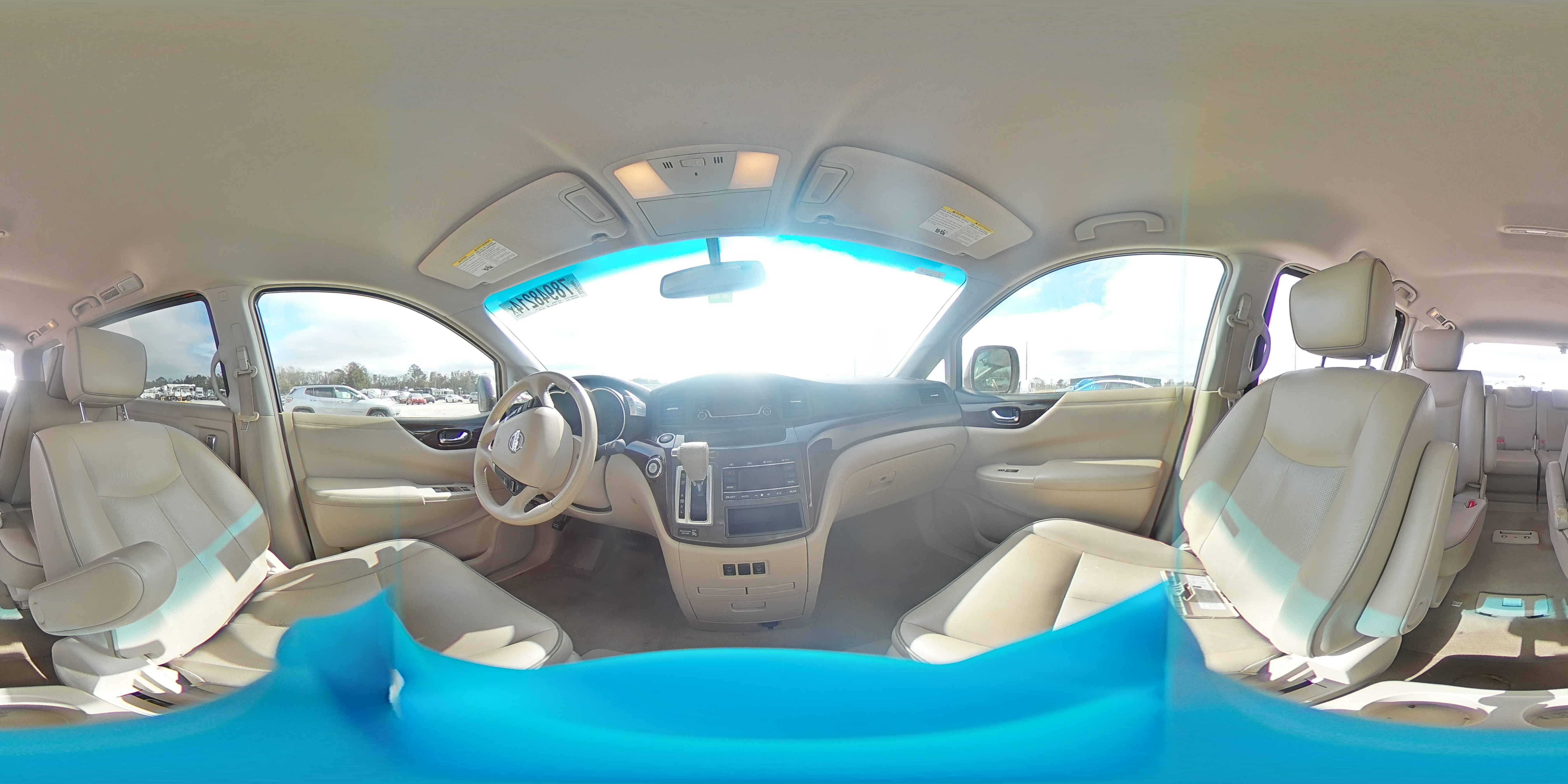 2015 Nissan Quest - Image 14