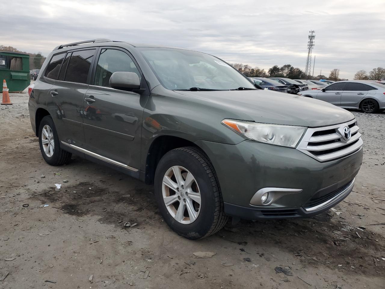 VIN 5TDBK3EH6DS202332 2013 TOYOTA HIGHLANDER no.4