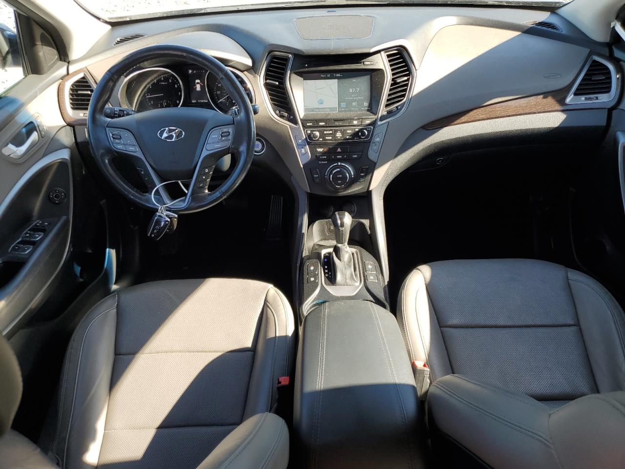 2017 Hyundai Santa Fe - Image 8