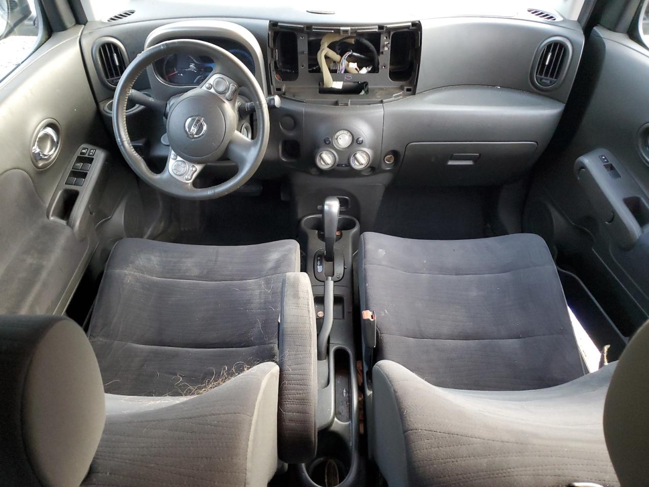 2010 Nissan Cube - Image 8