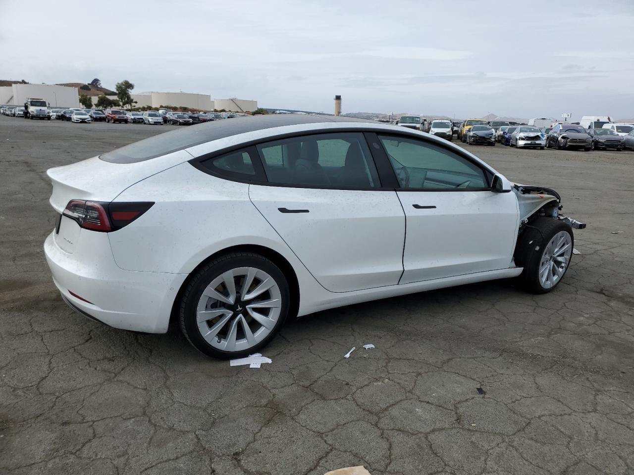 VIN 5YJ3E1EB8NF233891 2022 TESLA MODEL 3 no.3