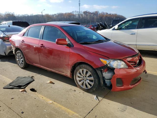  TOYOTA COROLLA 2013 Czerwony