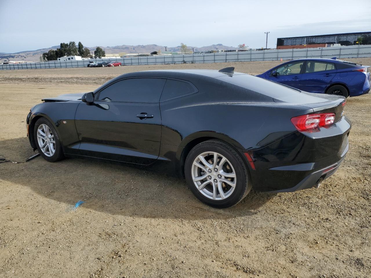 2020 Chevrolet Camaro - Image 2