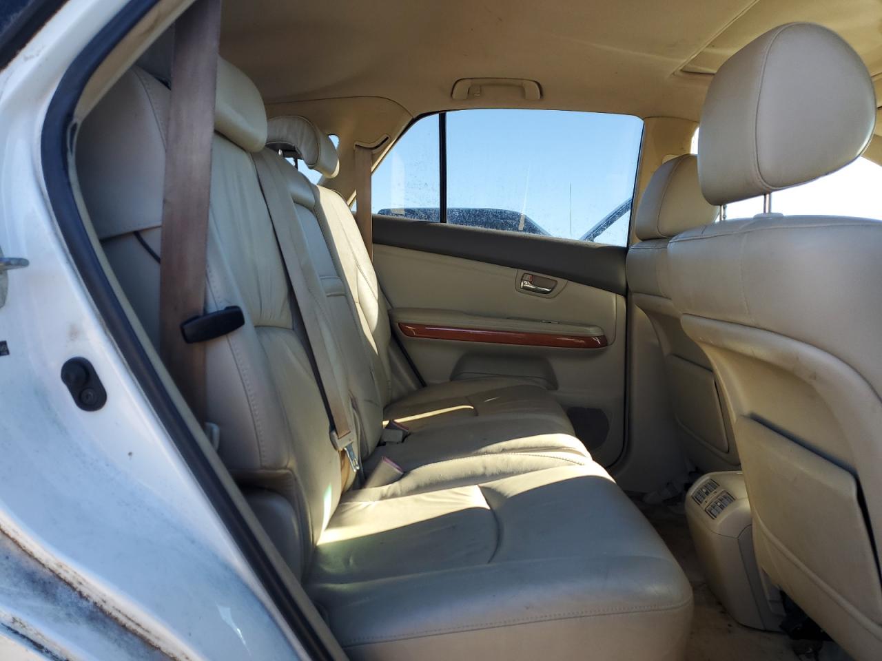 2004 Lexus RX - Image 11