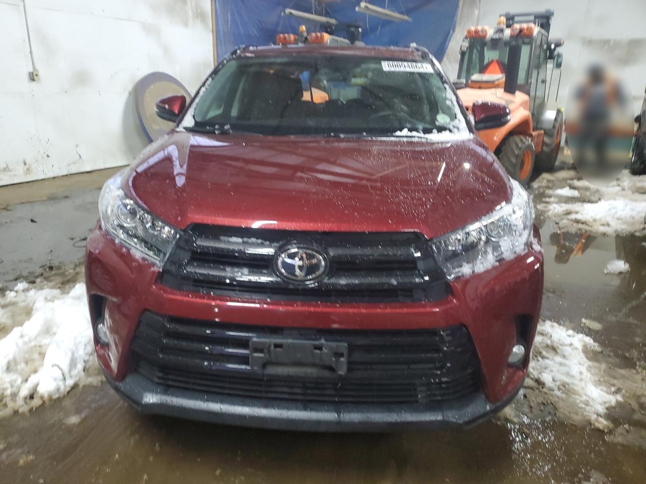 2017 Toyota Highlander - Image 5