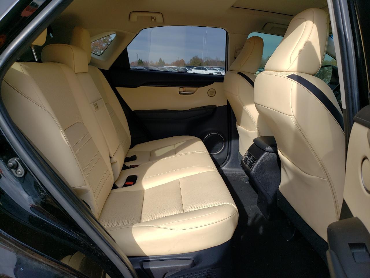 2015 Lexus NX - Image 12