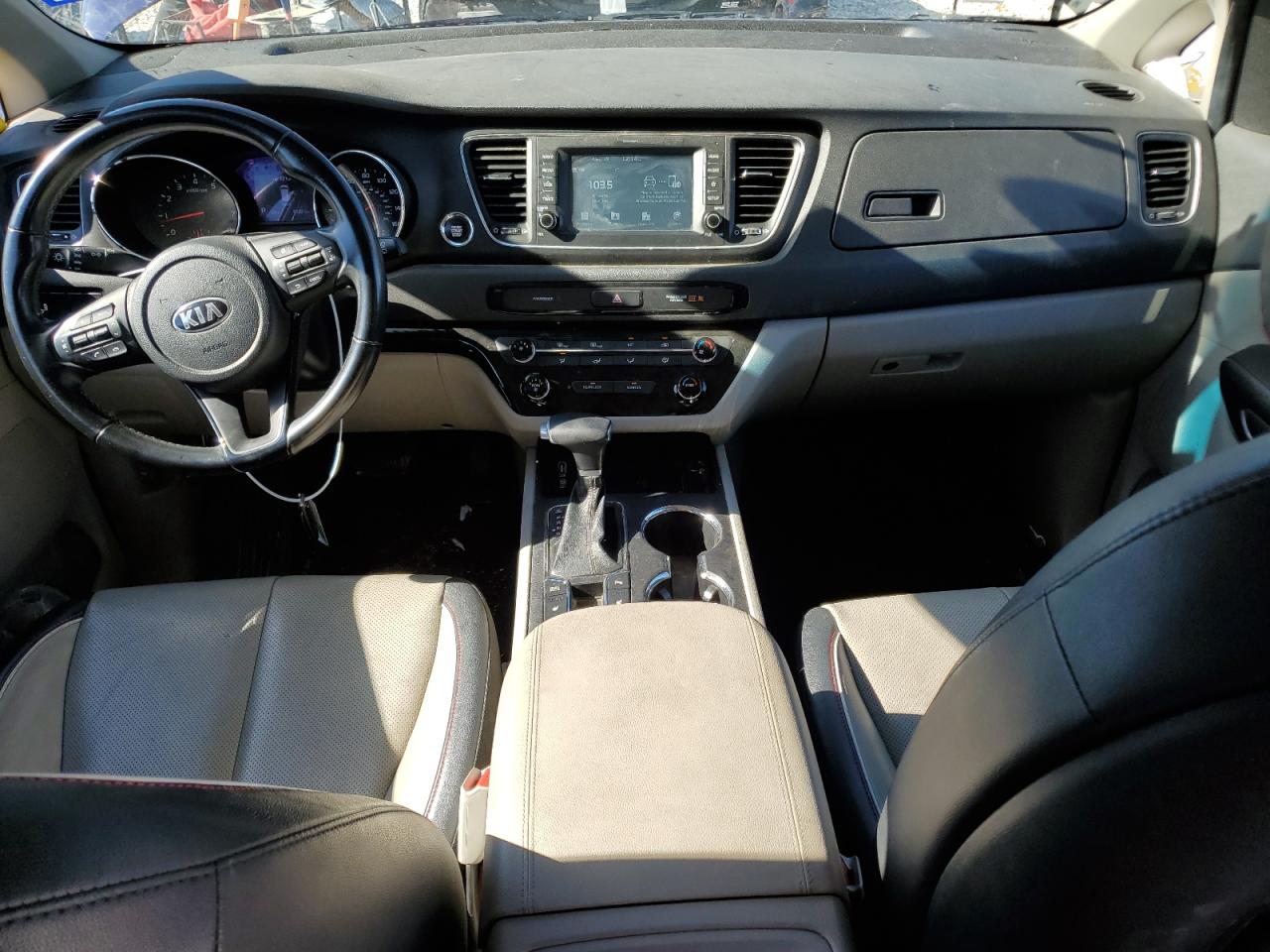 2021 Kia Sedona - Image 8