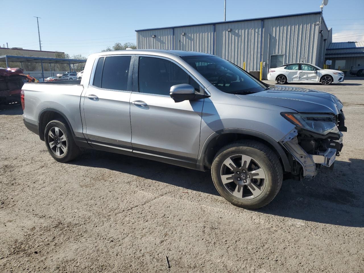 VIN 5FPYK3F6XKB018768 2019 HONDA RIDGELINE no.4