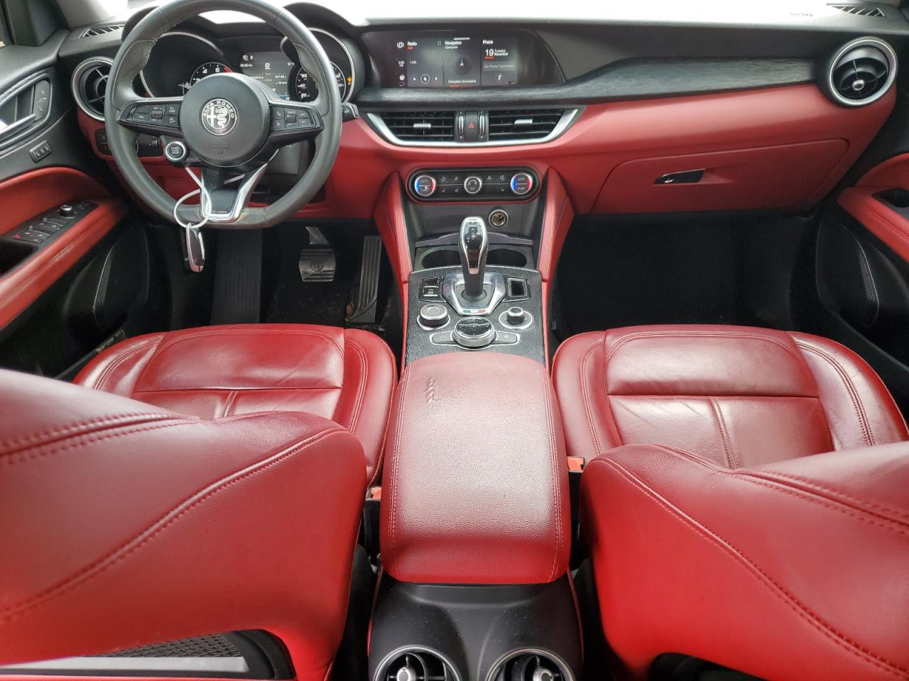2020 Alfa Romeo Stelvio - Image 8