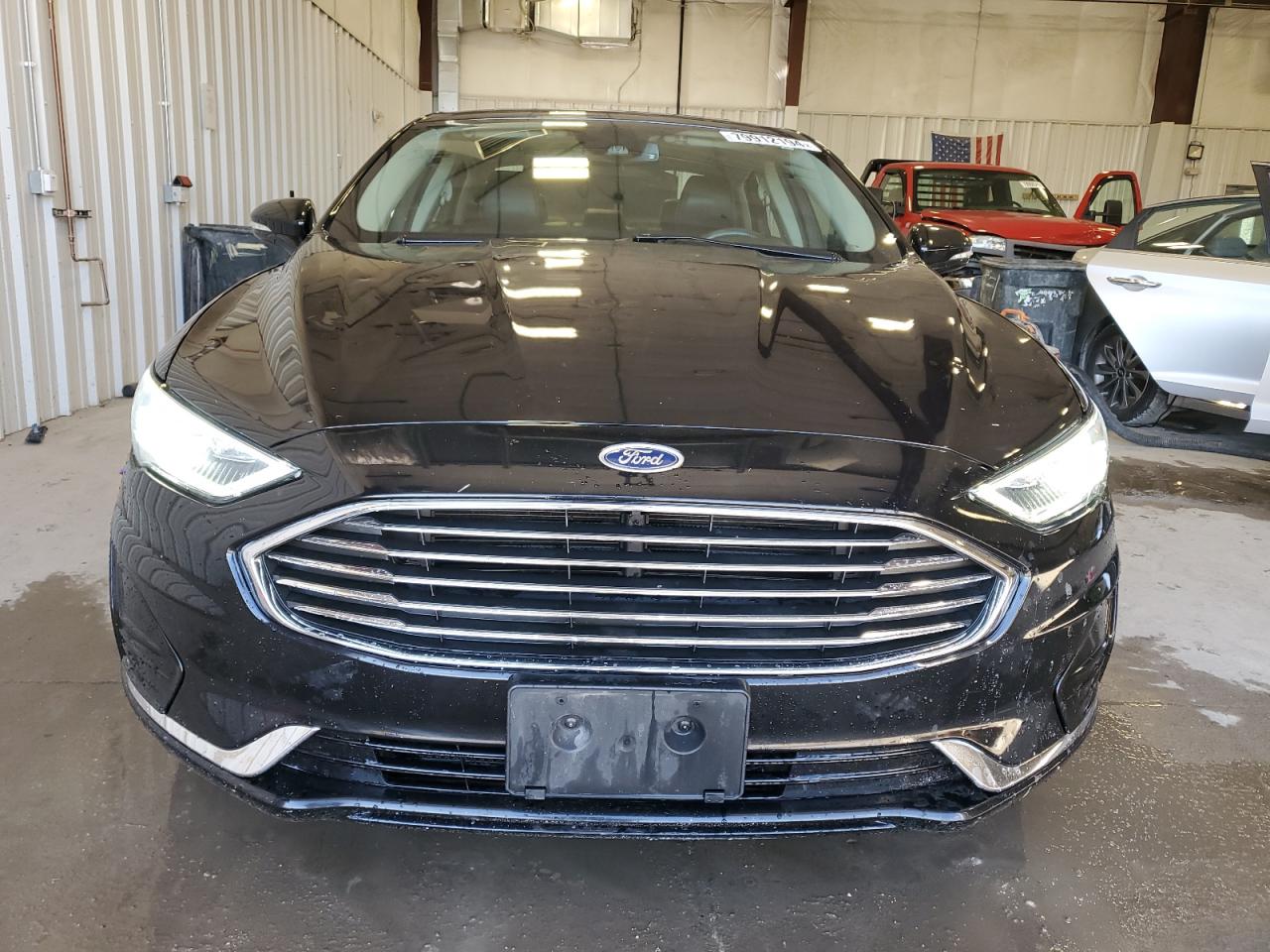 2019 Ford Fusion - Image 5