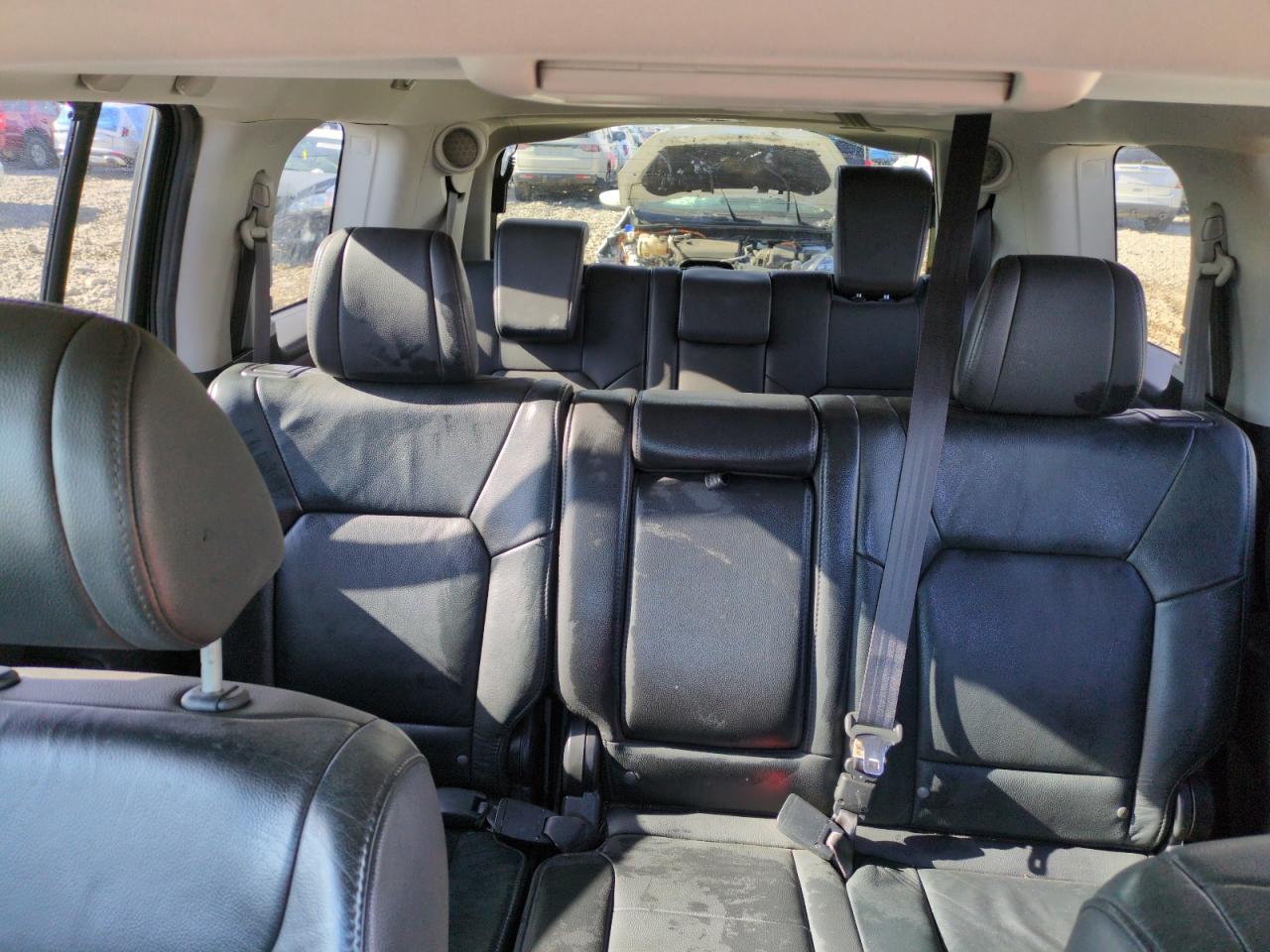2015 Honda Pilot - Image 10