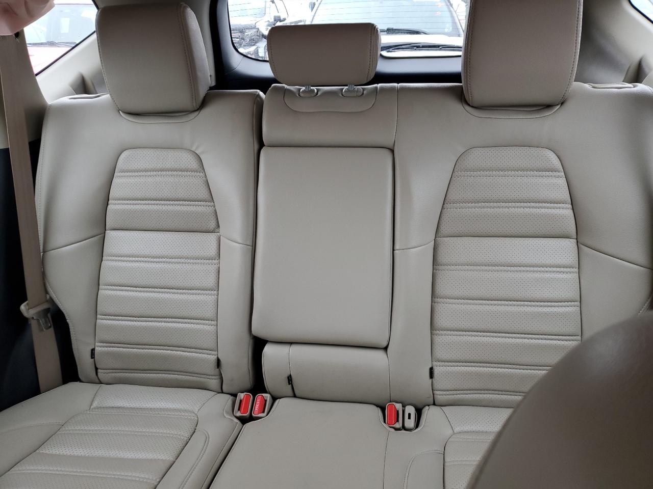 2017 Honda CR-V - Image 10