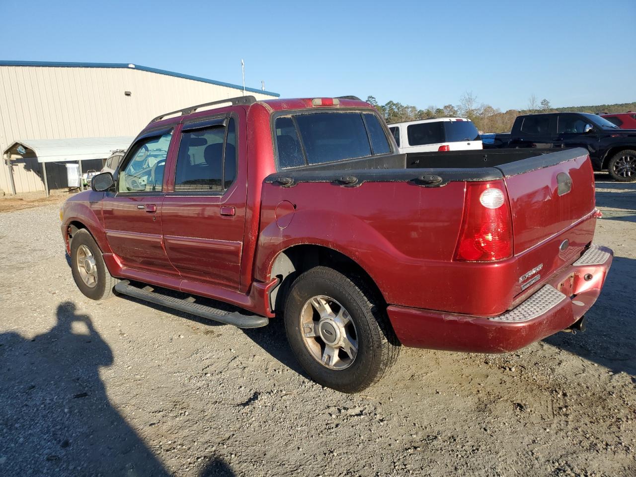 2004 Ford Explorer - Image 2