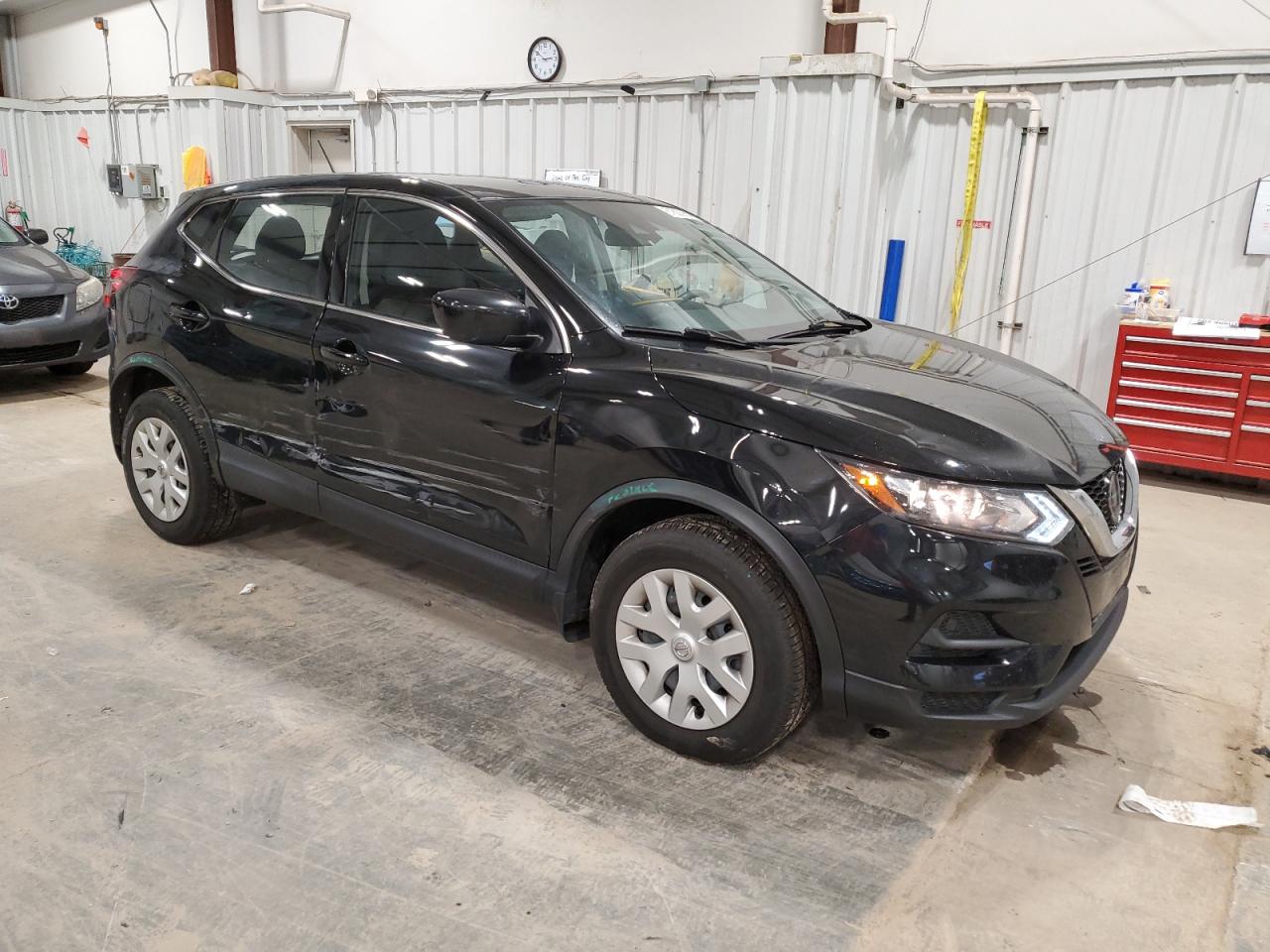 2020 Nissan Rogue - Image 4