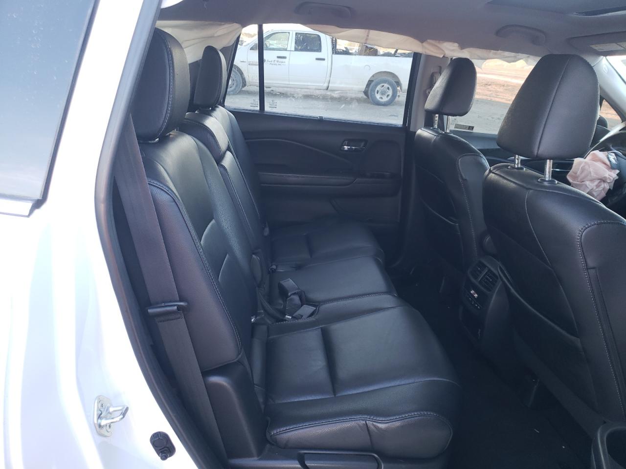 2021 Honda Pilot - Image 11
