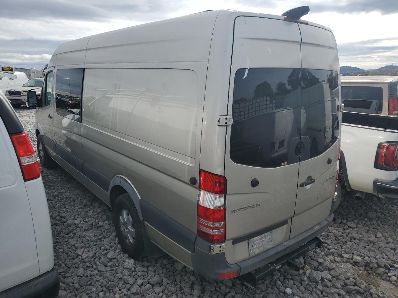 VIN WD4PE8DD6GP234632 2016 MERCEDES-BENZ SPRINTER no.2