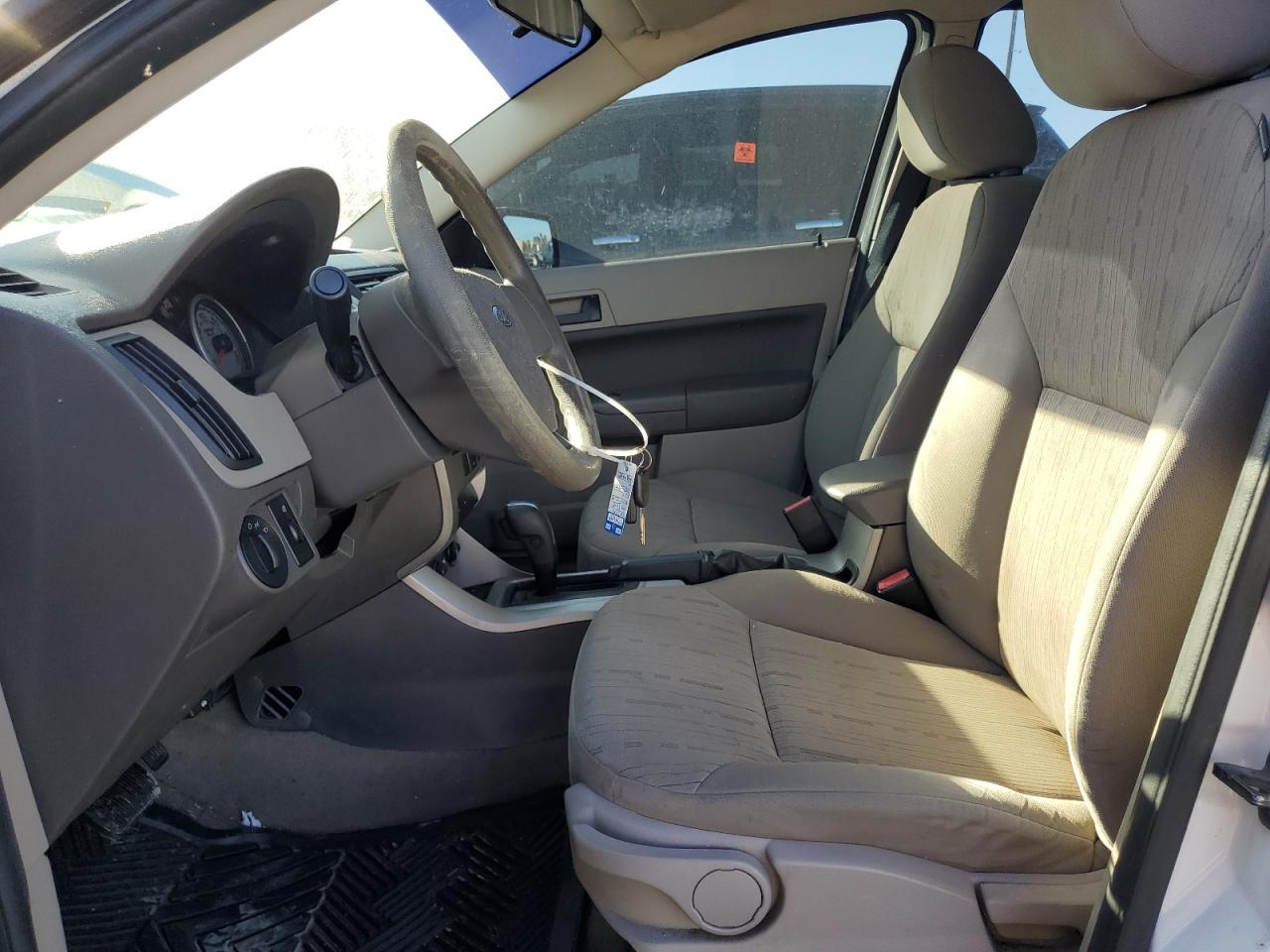 2010 Ford Focus - Image 7
