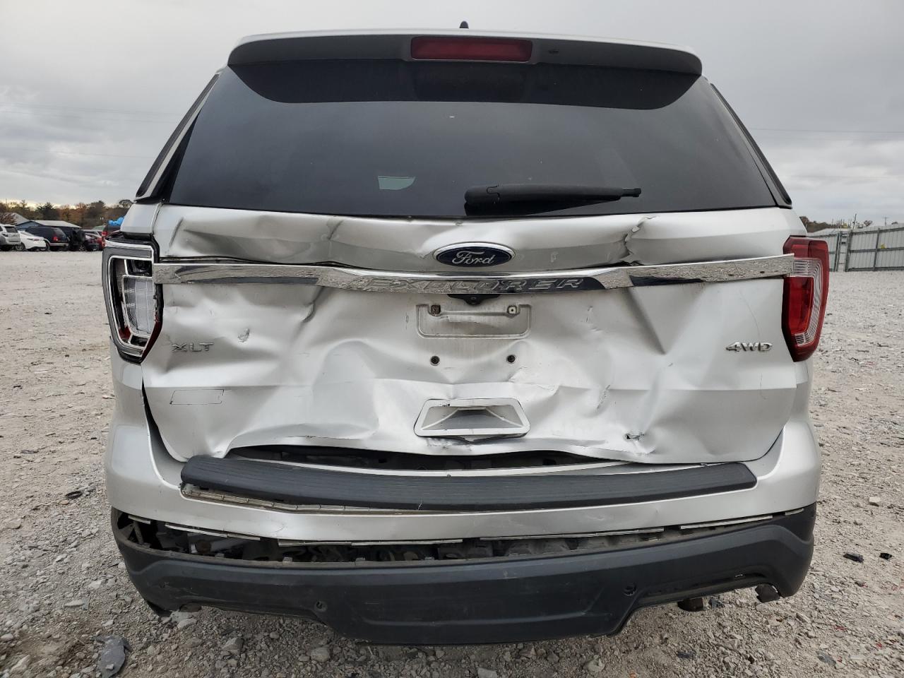 2019 Ford Explorer - Image 6