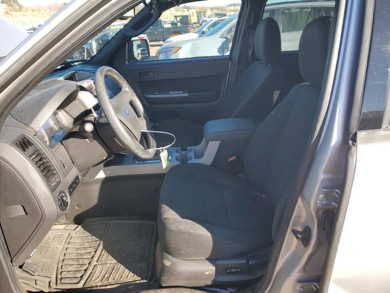 2009 Ford Escape - Image 7