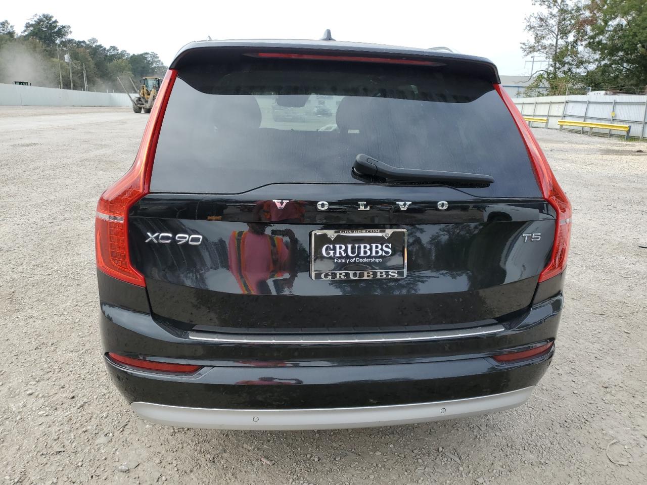 2022 Volvo XC90 - Image 6
