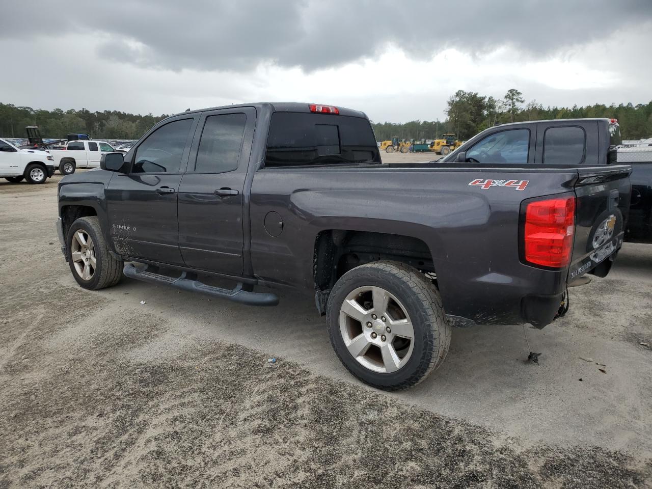 2016 Chevrolet Silverado - Image 2