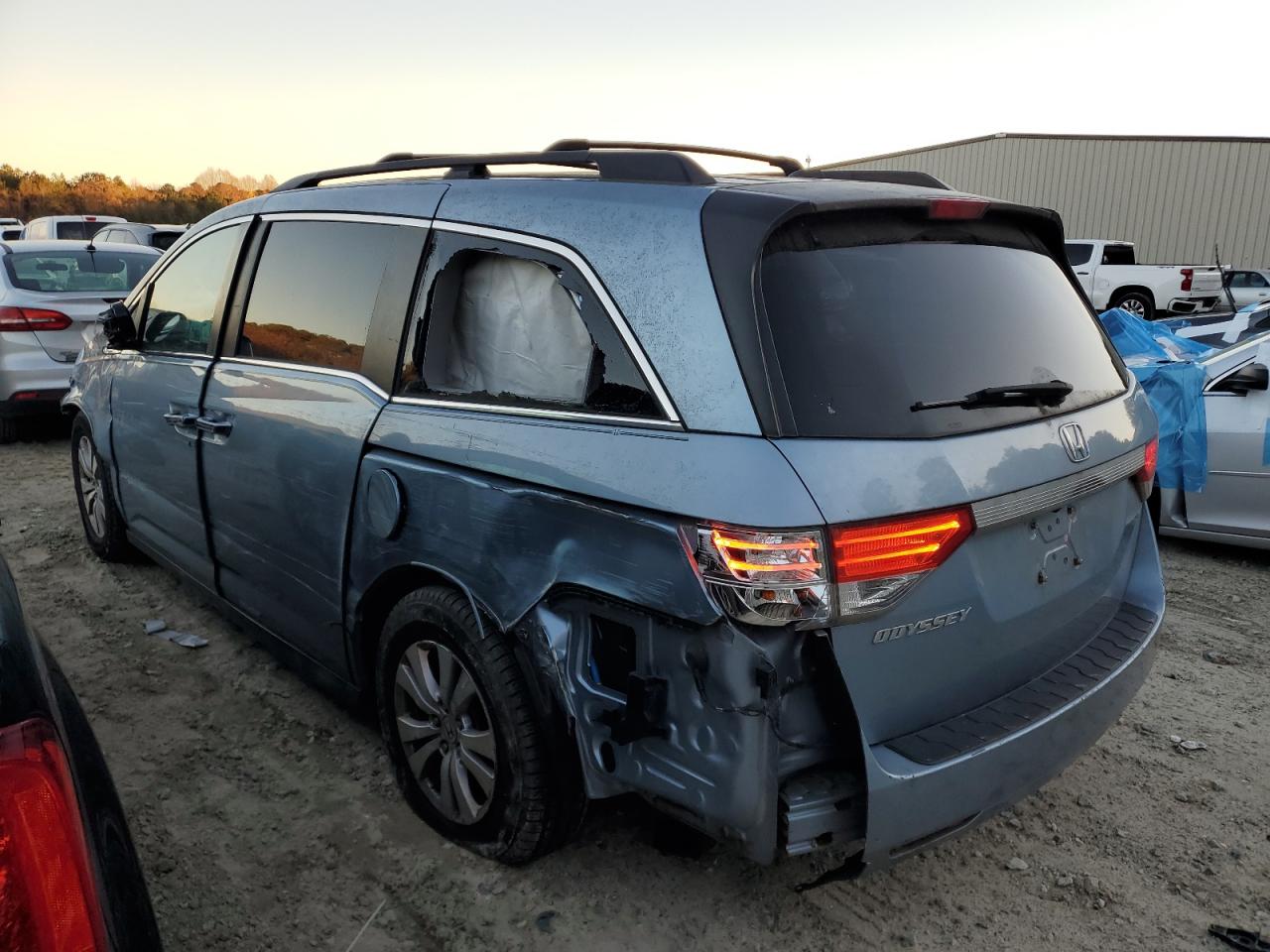 2014 Honda Odyssey - Image 2