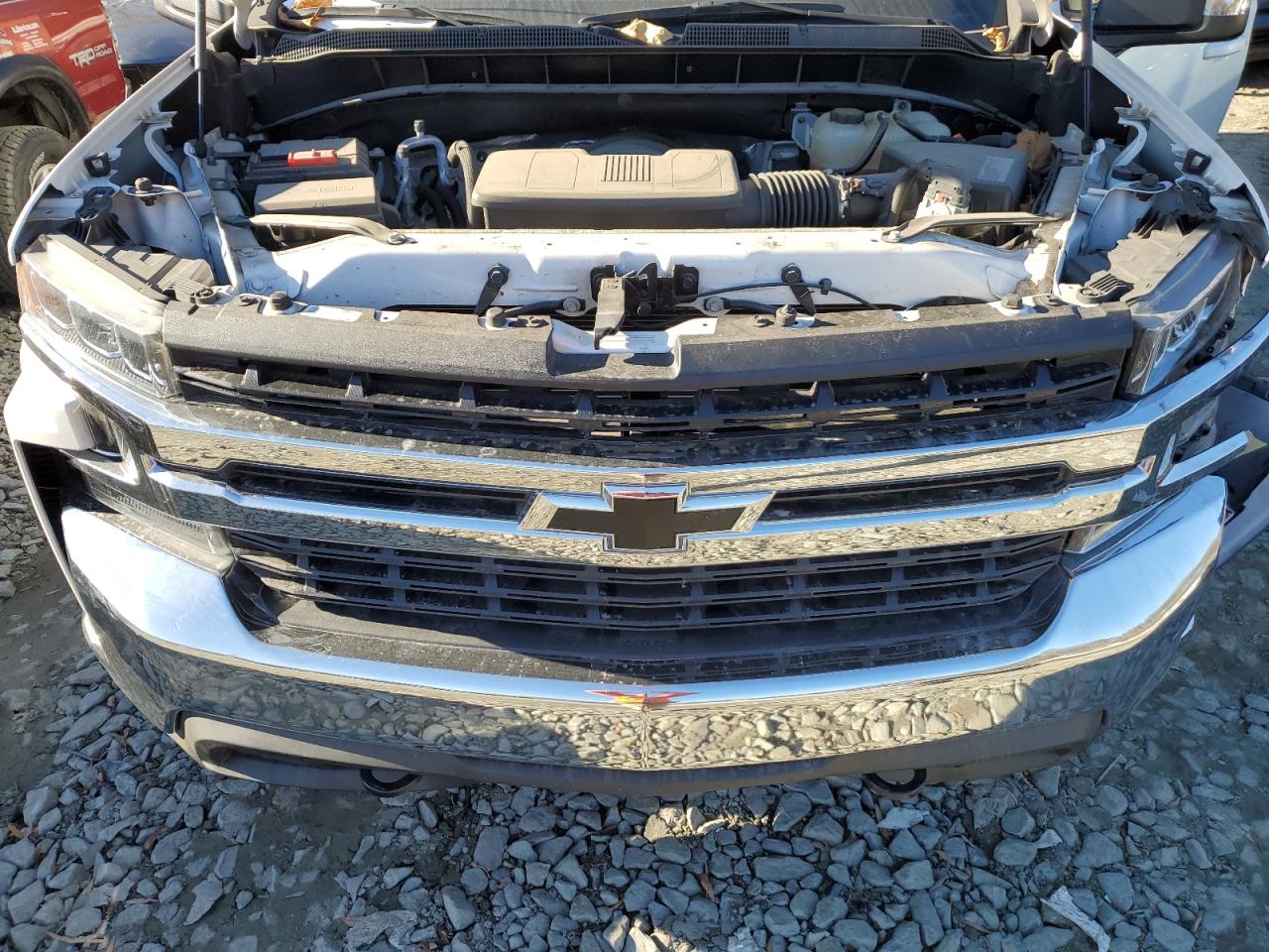 2019 Chevrolet Silverado - Image 11