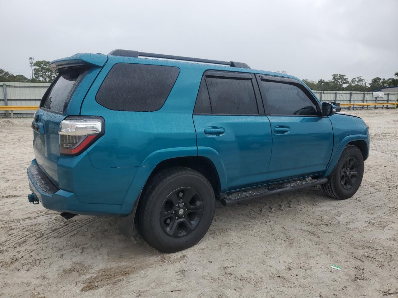 2017 Toyota 4Runner - Image 3