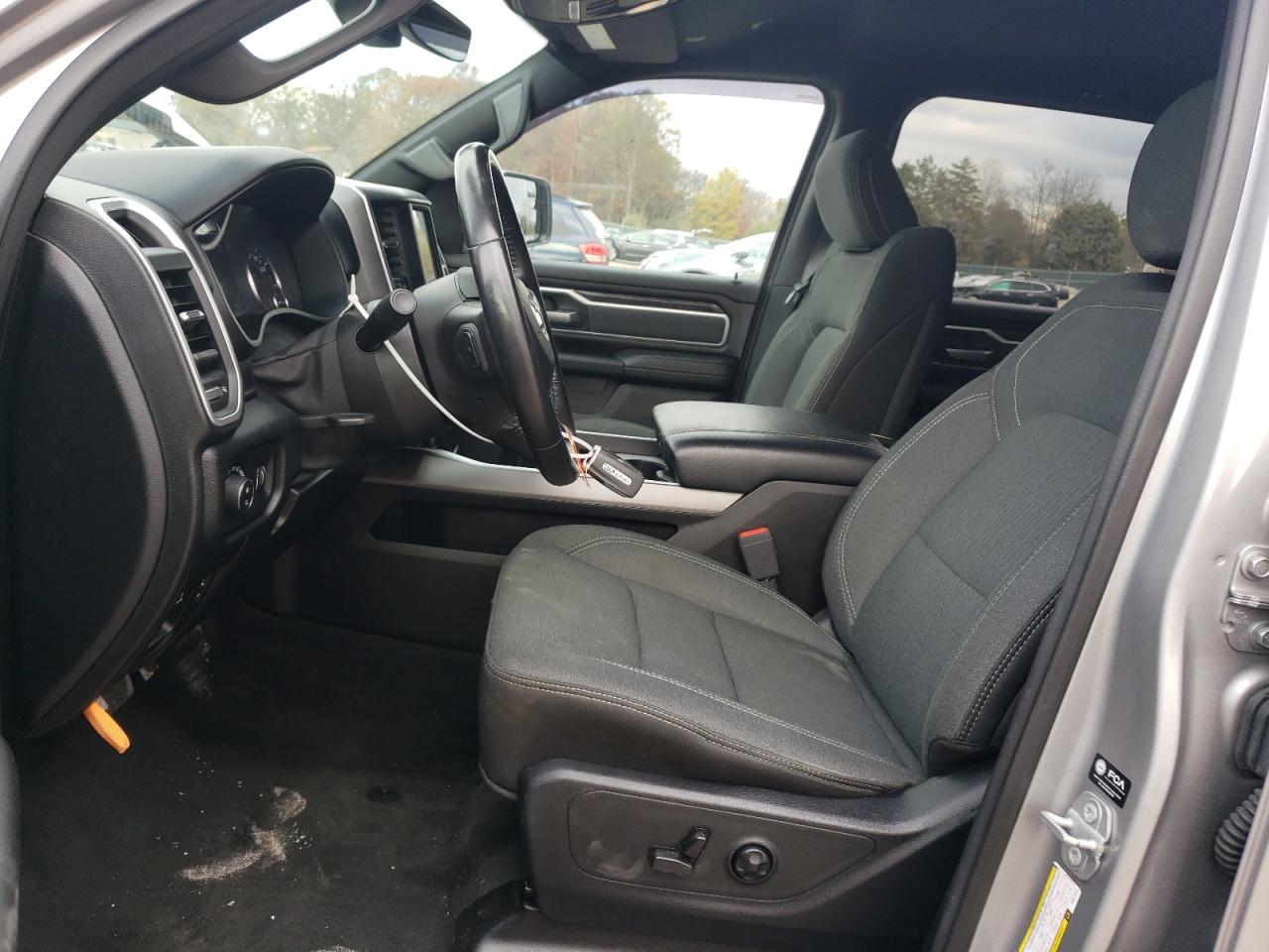 2021 RAM 1500 - Image 7