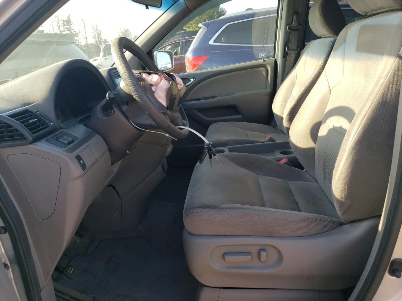 2010 Honda Odyssey - Image 7