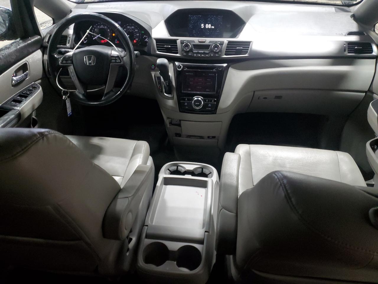 2016 Honda Odyssey - Image 8